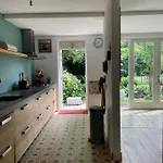 Fijn Gezinshuis Om Te Vieren ハルデルウェイク